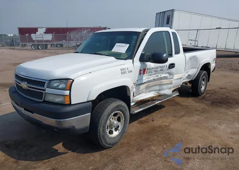 2005 Chevrolet Silverado 2500Hd Ls z USA, uszkodzony, nr VIN 1GCHK29UX5E201428